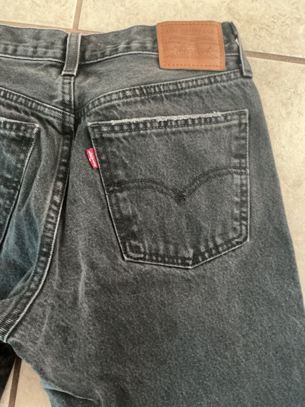 Levi’s Premium middy straight 27 x 31
